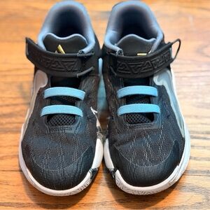 Nike Kids Black and Light Blue Sneakers